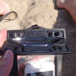 KIT COMPLET POCHETTE ETANCHE SMARTPHONE SEAWAG NOIRE NOIR/BLEU -Default Template 3 kit complet pochette etanche smartphone seawag noire noir bleu 4