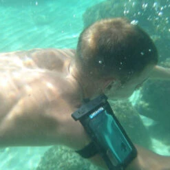 POCHETTE ETANCHE SMARTPHONE SEAWAG ROSE 14 POCHETTE ETANCHE SMARTPHONE SEAWAG ROSE -Default Template 3 pochette etanche smartphone seawag rose 3